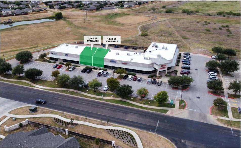 210 Hunters Crossing, Cedar Creek, TX for lease - Building Photo - Image 3 of 6