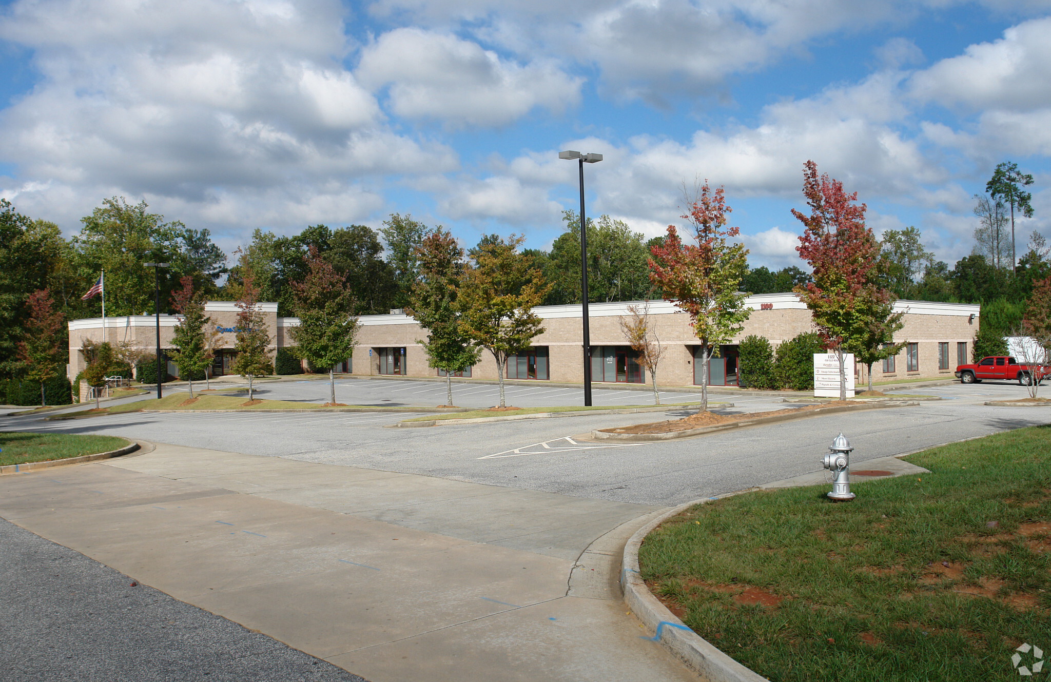 1100 Old Ellis Rd, Roswell, GA for sale Primary Photo- Image 1 of 1