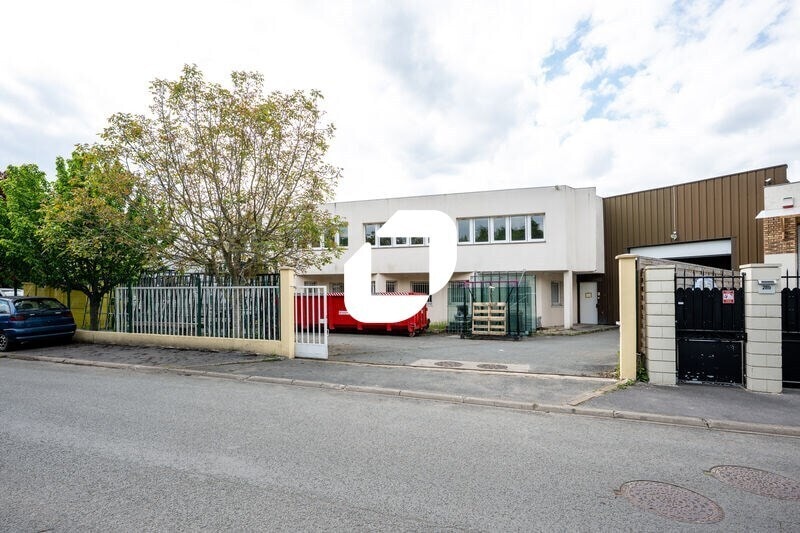 Flex in Draveil for lease Building Photo- Image 1 of 16