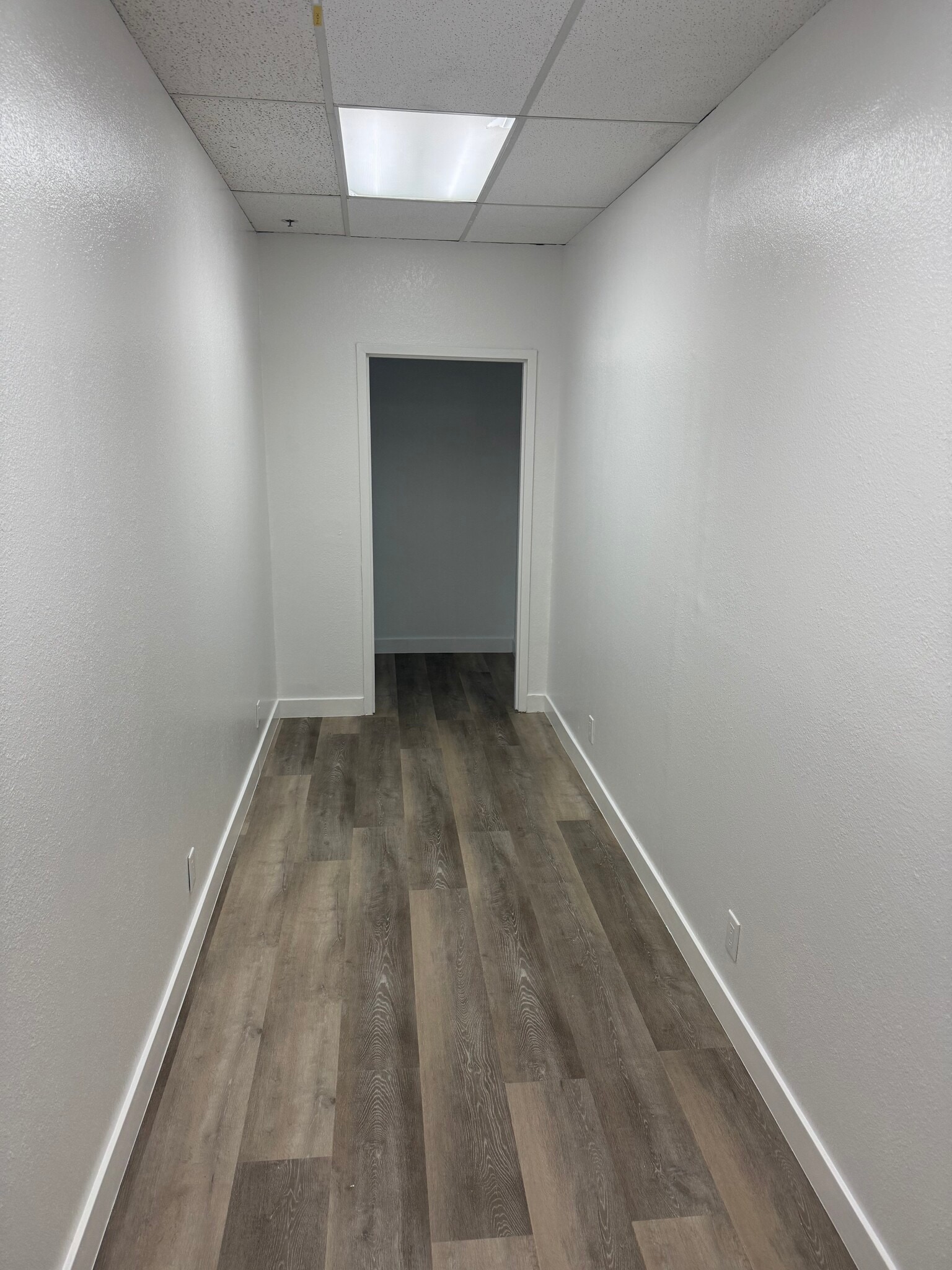 1750-1798 Clear Lake Ave, Milpitas, CA for lease Interior Photo- Image 1 of 5