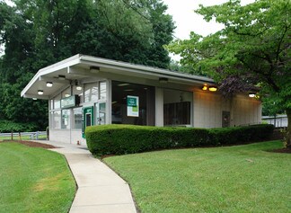 Plus de détails pour 218 Saw Mill River Rd, Elmsford, NY - Commerce de détail à louer
