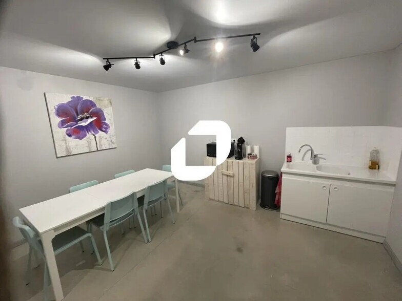 Commerce de détail dans Cormontreuil à louer - Photo du bâtiment - Image 2 de 7