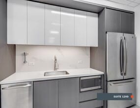 1350 Avenue of the Americas, New York, NY for lease Interior Photo- Image 2 of 4