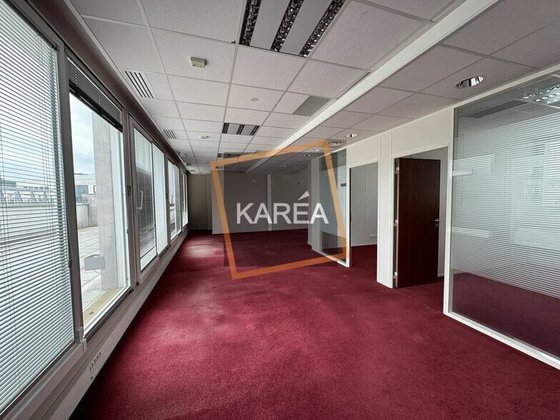 Office in Chessy for lease - Interior Photo - Image 2 of 5