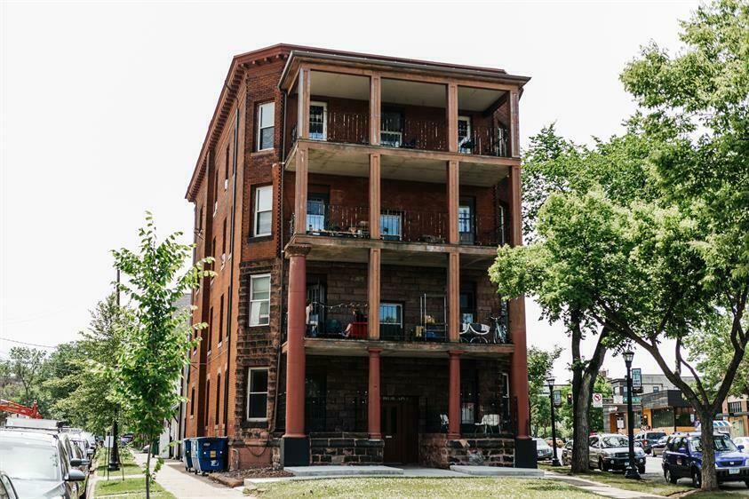 2641 Hennepin Ave, Minneapolis, MN à vendre Photo du bâtiment- Image 1 de 2