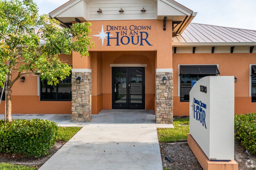 11380 Bonita Beach Rd SE, Bonita Springs, FL à vendre - Photo du bâtiment - Image 2 de 4