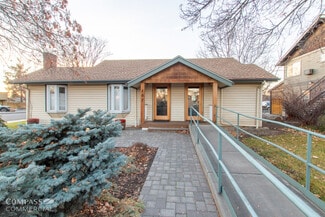 More details for 207 NW 6th St, Redmond, OR - Office for Sale