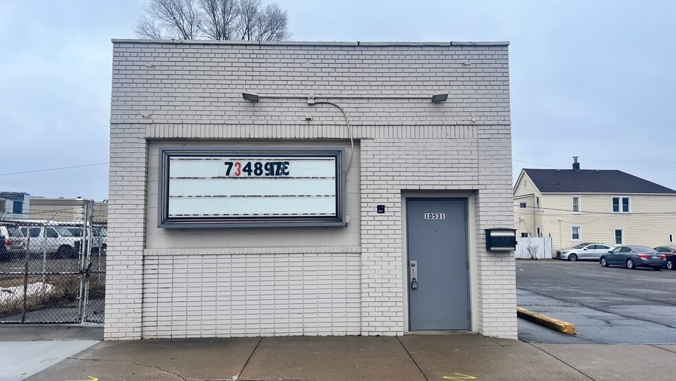10531 Wren St, Dearborn, MI for sale - Building Photo - Image 2 of 40