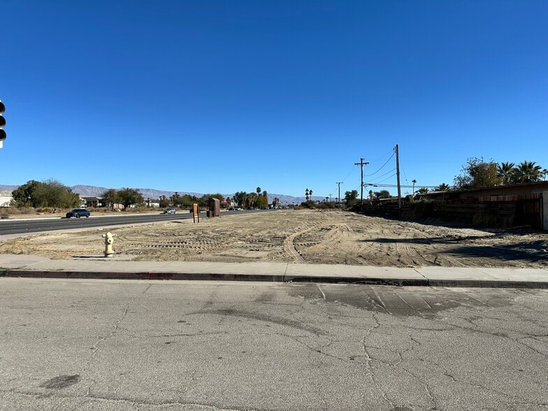 E Ramon Rd & El Placer Rd, Palm Springs, CA for sale - Building Photo - Image 2 of 9