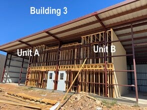 450 Hwy 290 E, Elgin, TX à louer Photo intérieure- Image 2 de 2