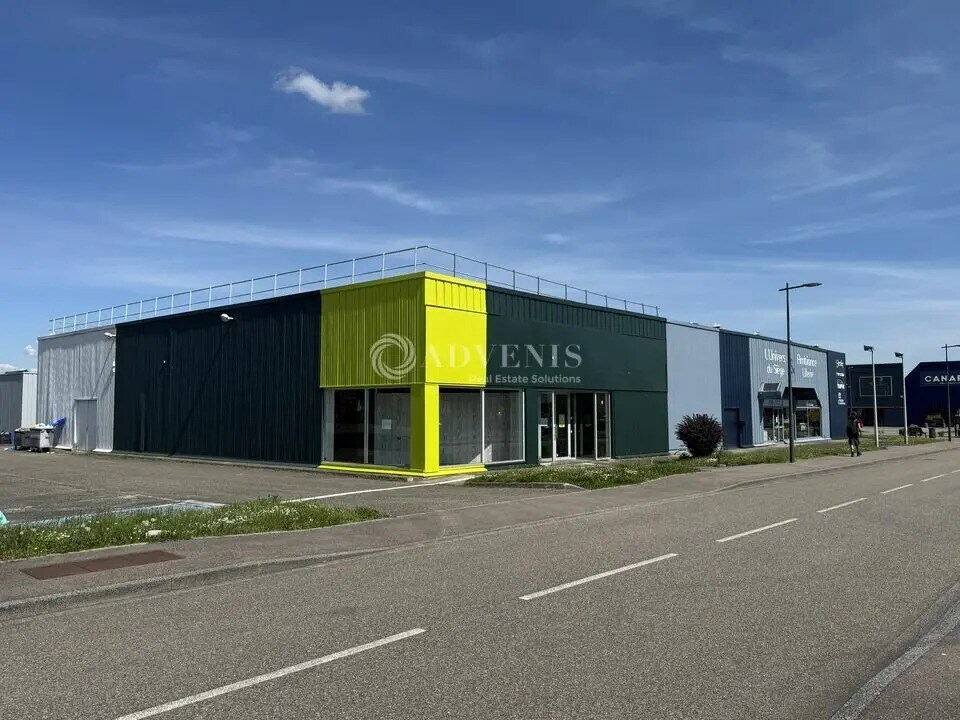 Retail in Vendenheim for lease Building Photo- Image 1 of 7