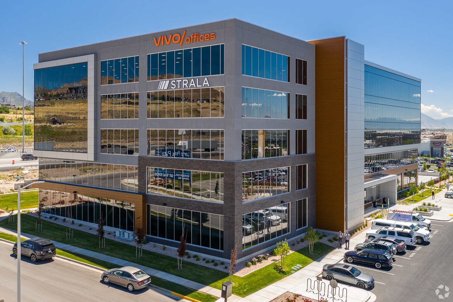 2901 W Bluegrass Blvd, Lehi, UT for lease Primary Photo- Image 1 of 62