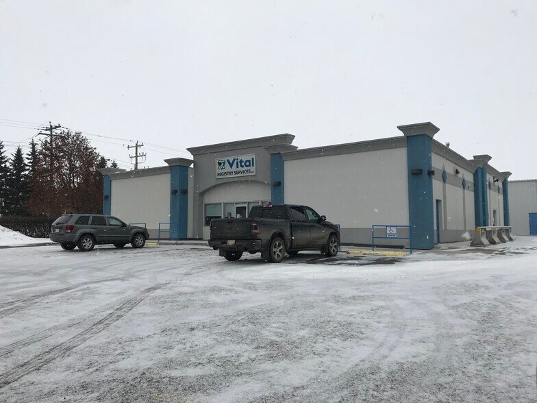 5406 43 St, Red Deer, AB à vendre - Photo de construction - Image 1 de 1