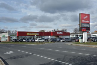 Plus de détails pour 31 9th St E, Cornwall, ON - Commerce de détail à louer