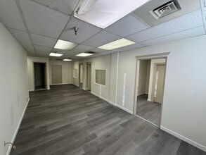 2851 Simpson Rd, Richmond, BC à louer Photo intérieure- Image 1 de 7