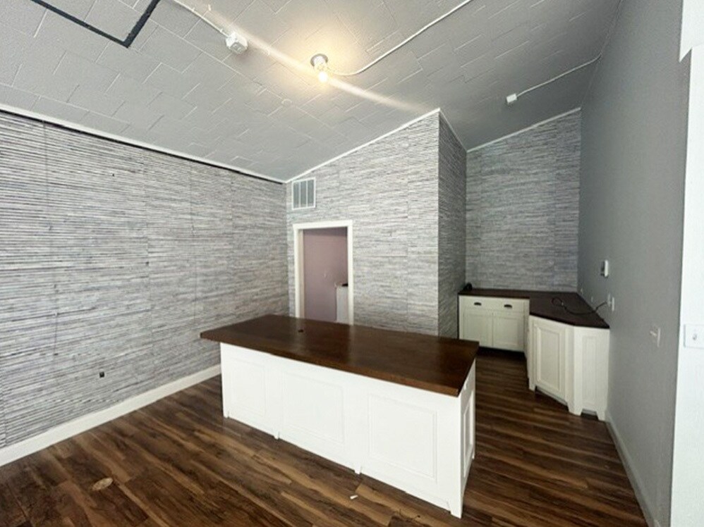 8012 Bellona Ave, Baltimore, MD for lease Interior Photo- Image 1 of 2