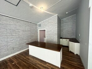 8012 Bellona Ave, Baltimore, MD for lease Interior Photo- Image 1 of 2