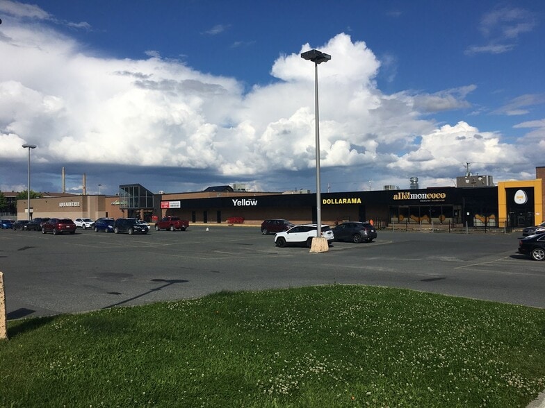 4 15E Rue, Rouyn-noranda, QC for lease - Building Photo - Image 2 of 4