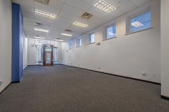 143 E State St, Trenton, NJ for lease Interior Photo- Image 2 of 8