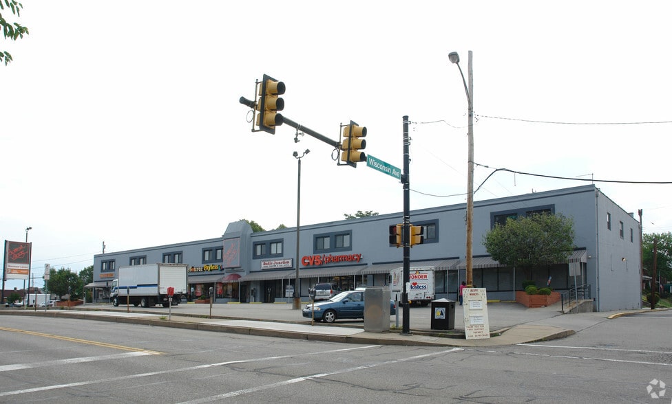 2961-2973 W Liberty Ave, Pittsburgh, PA for lease - Building Photo - Image 1 of 2