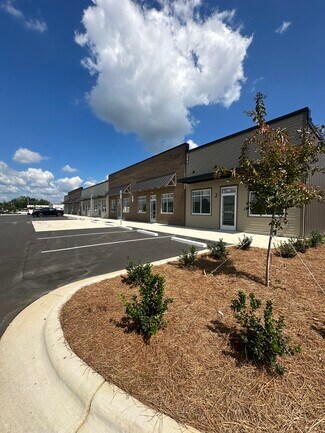 Plus de détails pour 301 Hooker Rd, Greenville, NC - Local d'activités à louer