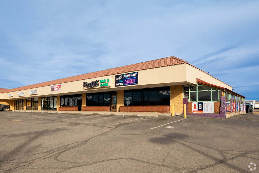 951-955 Powers Blvd, Colorado Springs, CO for lease - Building Photo - Image 1 of 4