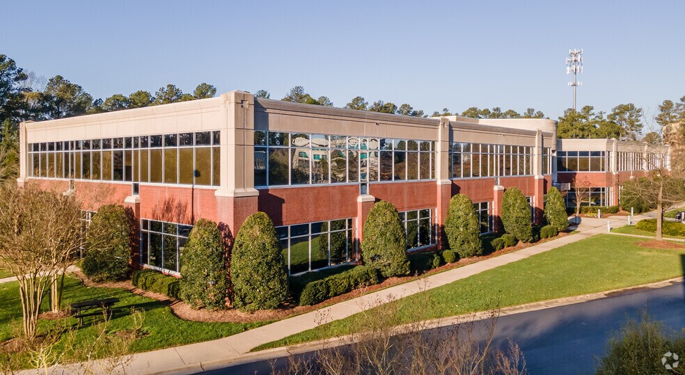3000 Rdu Center Dr, Morrisville, NC à louer - Photo du bâtiment - Image 2 de 21
