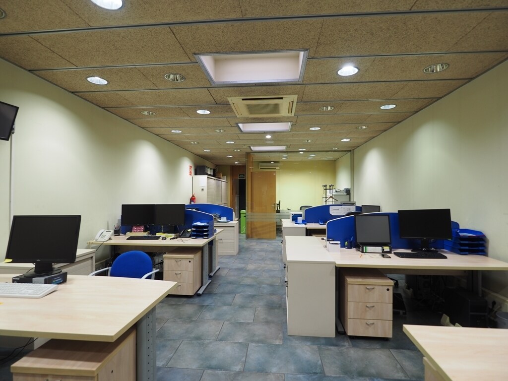 Office/Retail in Granollers, Barcelona for lease Interior Photo- Image 1 of 10