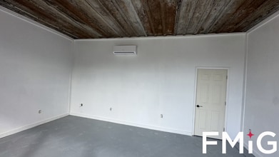 604 W Cumming Ave, Opp, AL for lease Interior Photo- Image 2 of 4