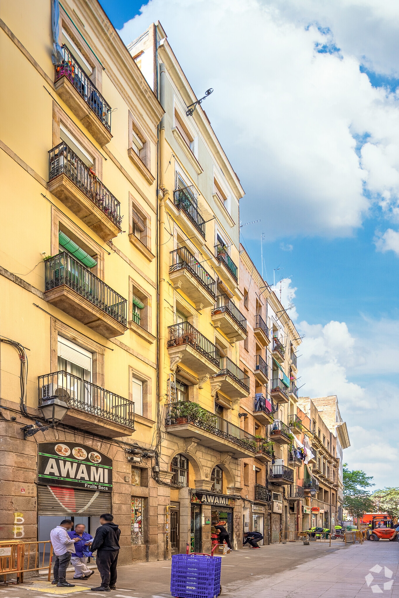 Multifamily in Barcelona, Barcelona for sale Primary Photo- Image 1 of 2
