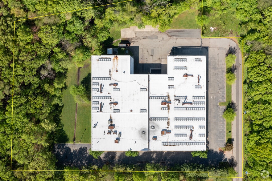 110 Pomponio Ave, South Plainfield, NJ à louer - Aérien - Image 3 de 39