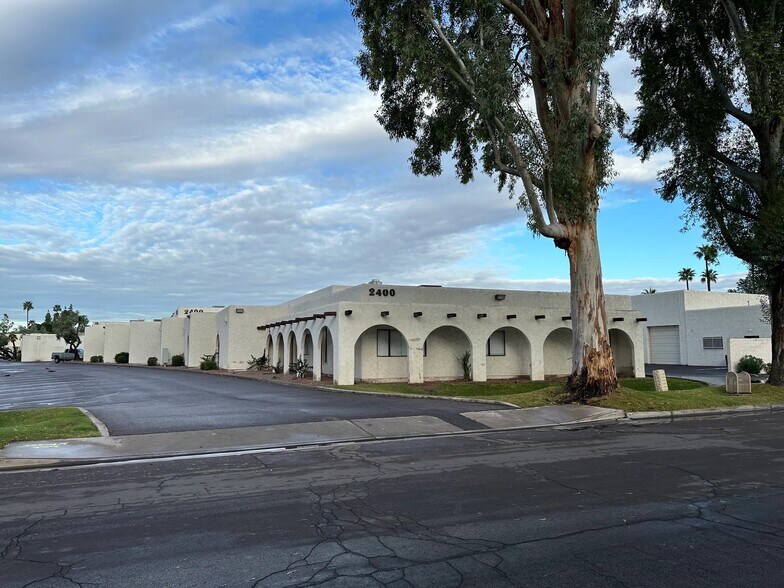 2400 W Medtronic Way, Tempe, AZ à louer - Photo du bâtiment - Image 2 de 6