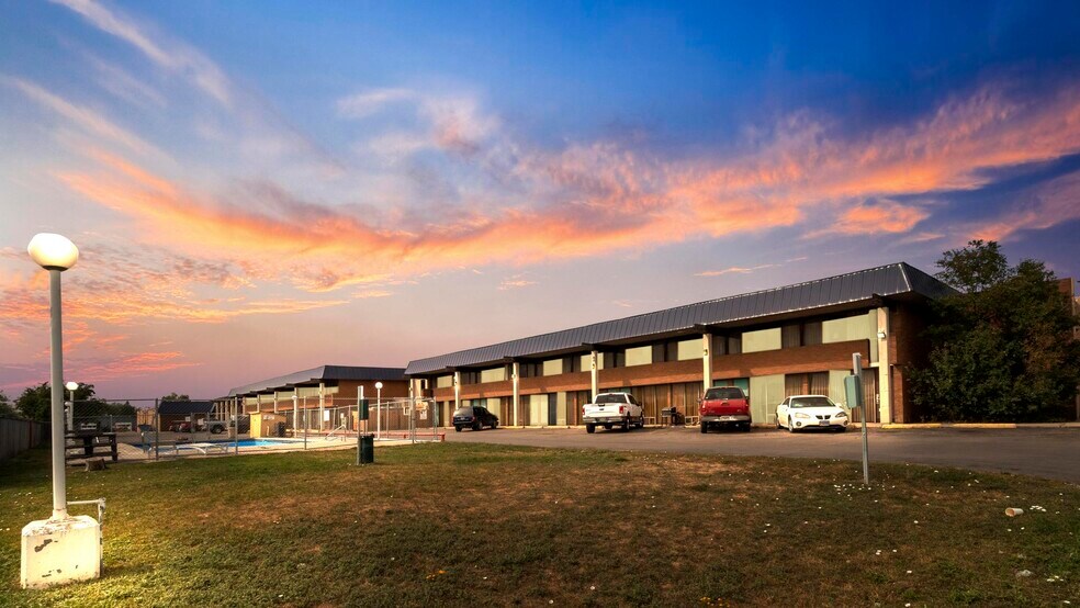 1020 E US Highway 14-16, Gillette, WY à vendre - Photo du bâtiment - Image 2 de 39