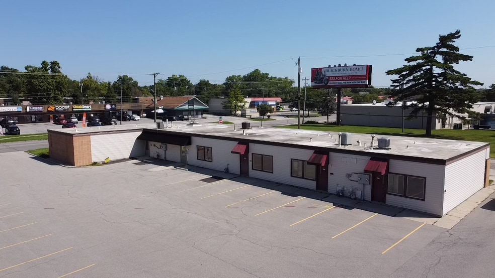 2828 E State Blvd, Fort Wayne, IN for sale - Building Photo - Image 2 of 16