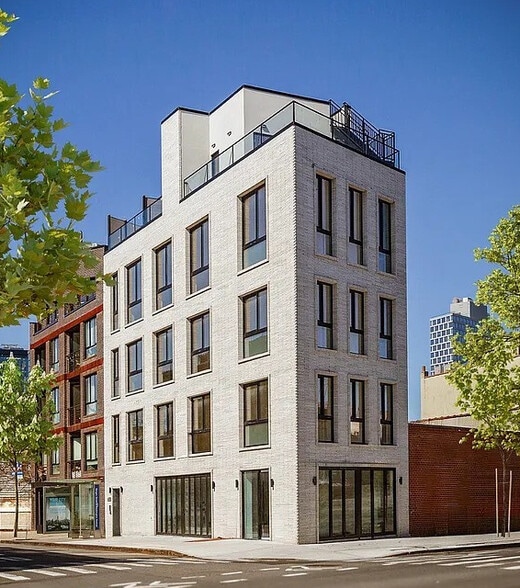 658 Washington Ave, Brooklyn, NY for sale - Building Photo - Image 2 of 12