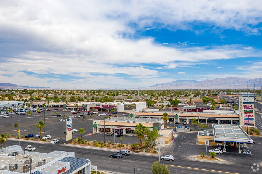 204-294 S Decatur Blvd, Las Vegas, NV à louer - Photo du bâtiment - Image 3 de 14