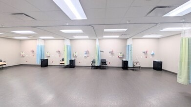 1246 N FM 3083 W, Conroe, TX à louer Photo intérieure- Image 2 de 12