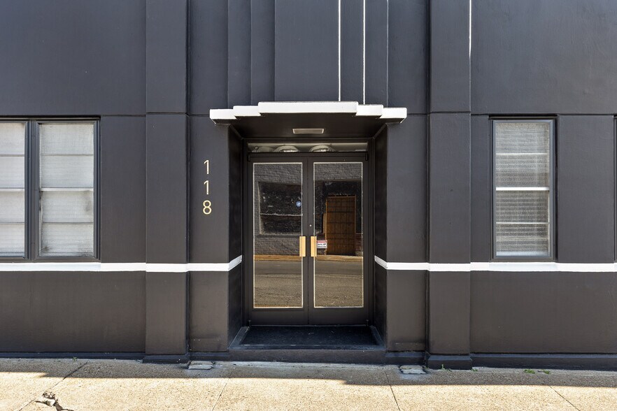 118 Howard St, Rossville, GA à vendre - Photo du bâtiment - Image 1 de 32