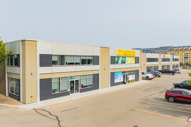 Plus de détails pour 3 Kingsview Rd SE, Airdrie, AB - Local d'activités à louer
