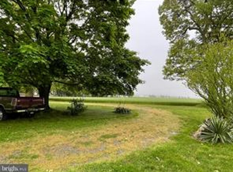 695 Cicada Ln, Milford, DE for sale - Building Photo - Image 2 of 7