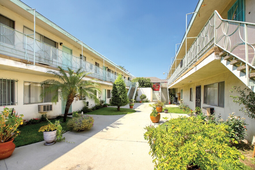 2821 Randolph St, Huntington Park, CA à vendre - Photo du bâtiment - Image 2 de 8
