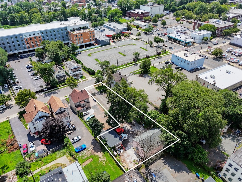 319 E 2nd St, Plainfield, NJ for sale - Aerial - Image 2 of 2