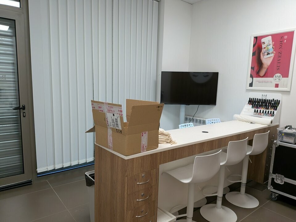 Multifamily in Rouen for sale Interior Photo- Image 1 of 4