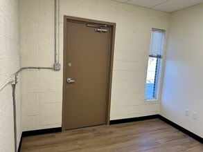 821-865 E 73rd Ave, Denver, CO à louer Photo intérieure- Image 2 de 9