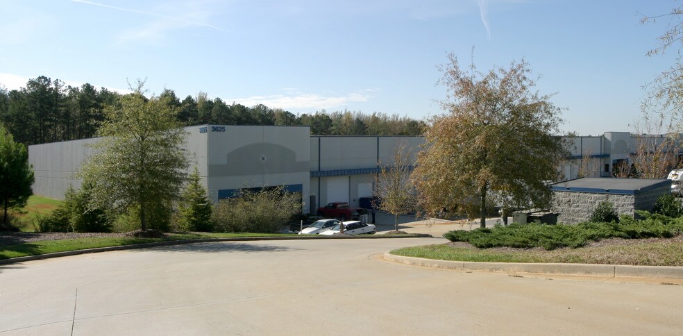 3625 Kennesaw 75 Pky, Kennesaw, GA à louer - Photo du bâtiment - Image 3 de 10