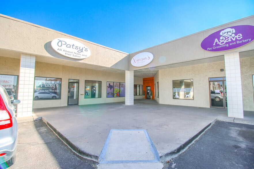 1810 Trawood Dr, El Paso, TX à louer - Photo du bâtiment - Image 3 de 11