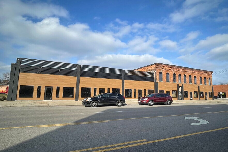 843 N Summit St, Toledo, OH à louer - Photo du bâtiment - Image 2 de 3