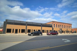 843 N Summit St, Toledo, OH for lease Building Photo- Image 1 of 3