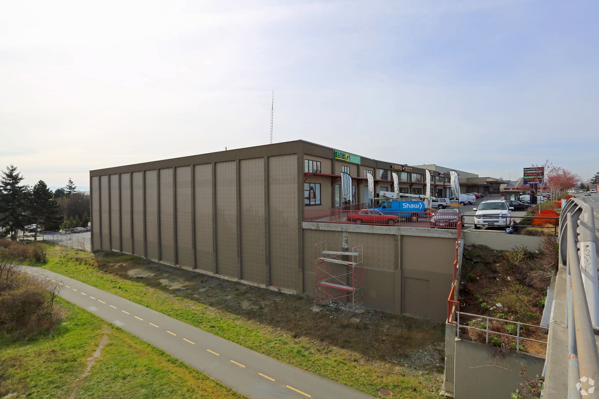 601 Boleskine Rd, Saanich, BC for sale Primary Photo- Image 1 of 1