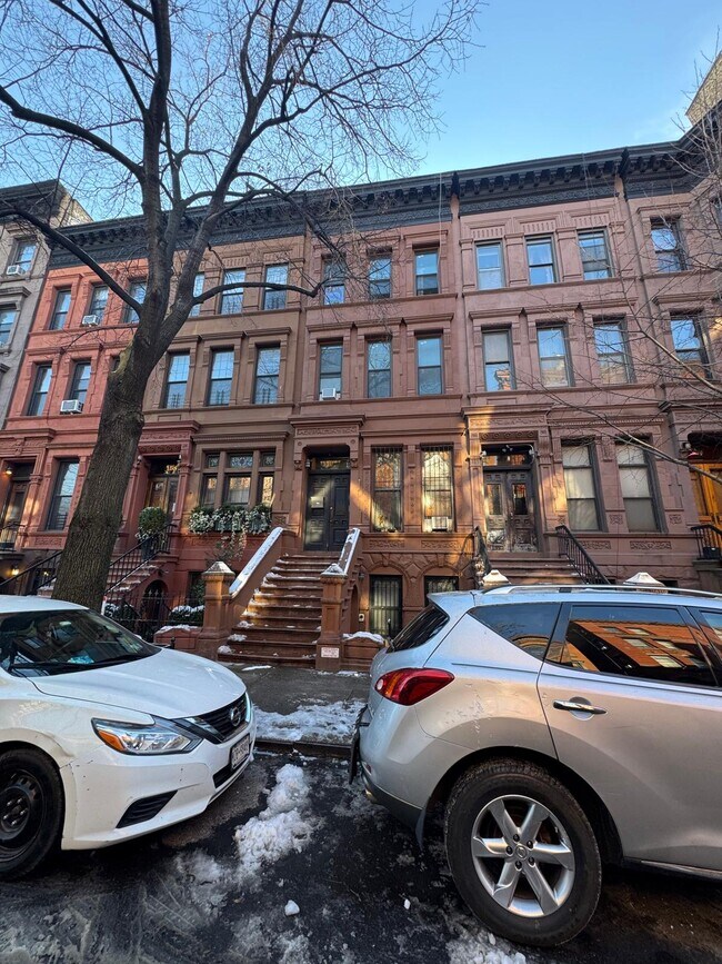 Plus de détails pour 160 W 121st St, New York, NY - Multi-résidentiel à vendre